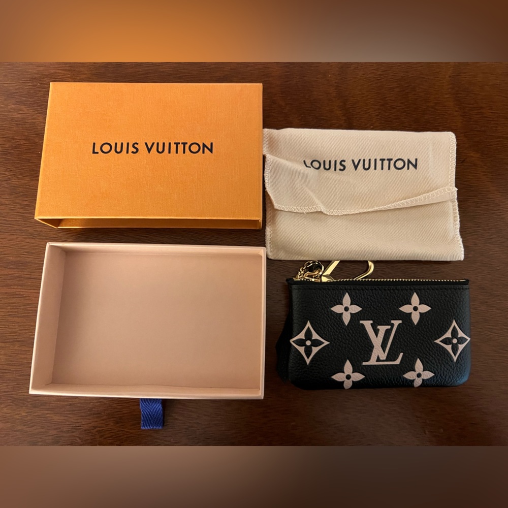 Louis Vuitton Key Pouch - brand new with dust bag and box